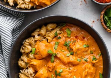 Easy Chicken Paprikash