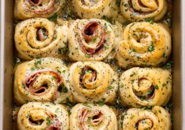 Hot Ham and Swiss Pinwheels