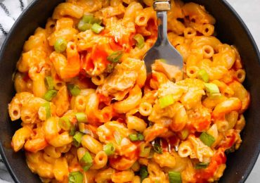 Buffalo Chicken Mac and Cheese