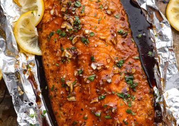 Garlic Brown Sugar Glazed Salmon