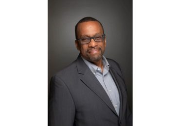 Red Lobster promotes Horace Dawson to CEO