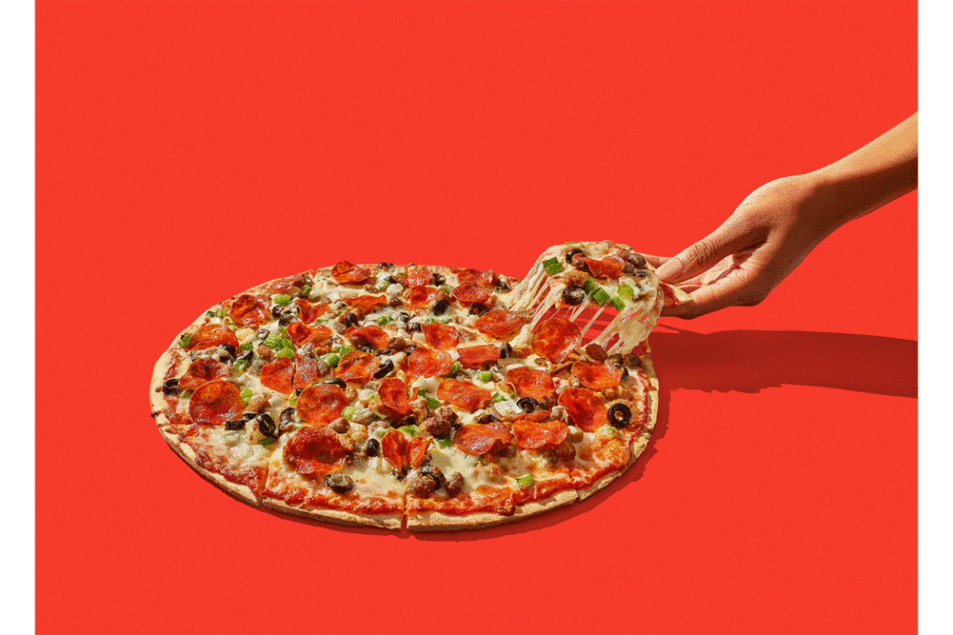 Thin-crust pizza fills menu gap at CaseyРђЎs