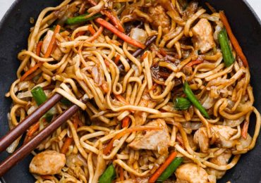 Easy Chicken Chow Mein