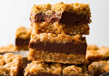 Oatmeal Fudge Bars