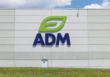 ADM corrects intersegment sales figures